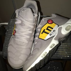 Nike Shoes - Nike Air Max Tn Nike Shoes - Nike Air Max Tn